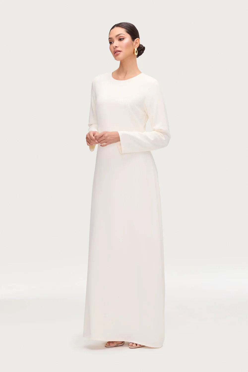 Classic Basic Long Sleeve Maxi Dress – White