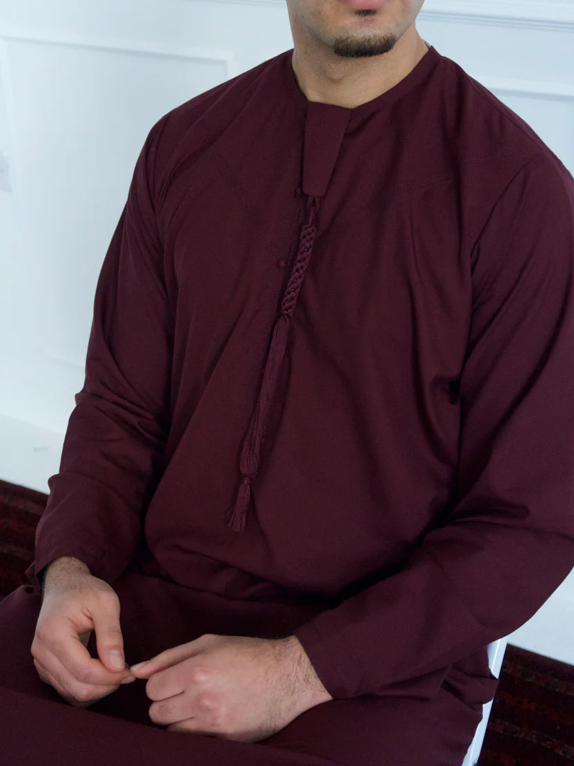 Classic Emirati Thobe with Elegant Embroidery (Maroon)