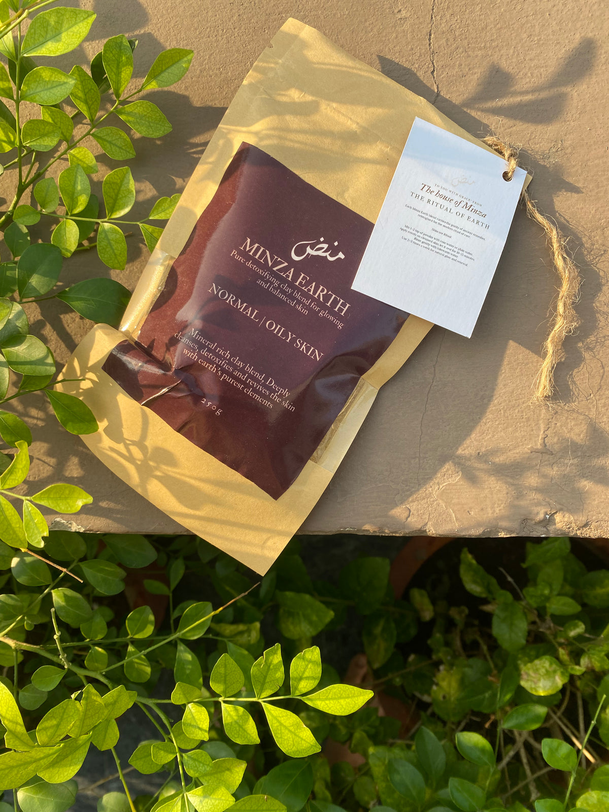 Minzah Earth: Mineral-Rich Clay Mask for Radiant Skin